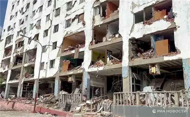 В Венесуэле Создали Гигантский Восьмиметровый Торт В Поддержку Детей, Пострадавших От Землетрясения