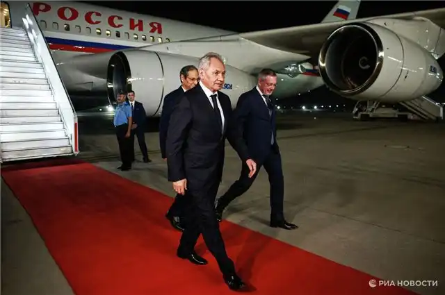 Министр обороны Шойгу посетил Индию для участия в саммите лидеров БРИКС