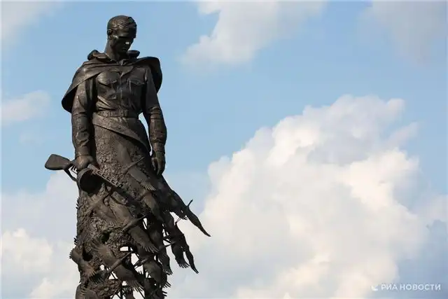 Торжественный концерт у Ржевского мемориала в честь 85-й годовщины начала Великой Отечественной войны
