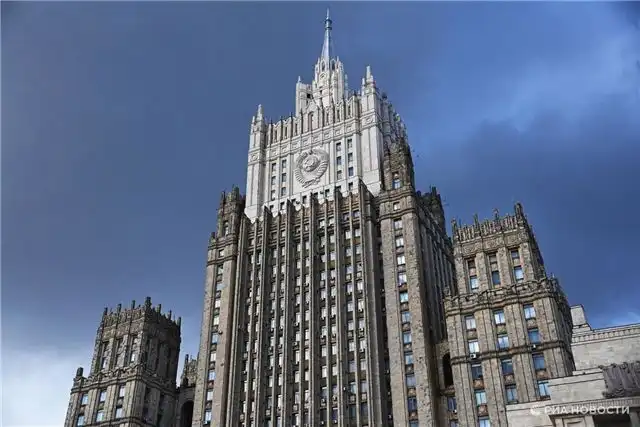 Гусаров заявил, что Россия уважает суверенитет стран в отличие от коллективного Запада