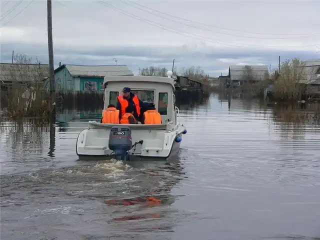 Уровень воды в двух якутских поселках с ранее объявленной эвакуацией резко снижается