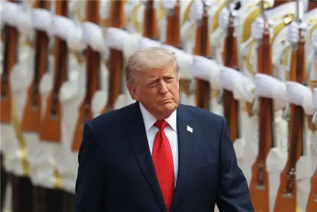 Трамп утверждает, что Си Цзиньпин стремится к открытию Ормузского пролива для судоходства