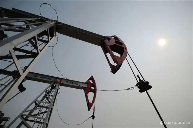 Стоимость Brent опустилась до отметки 83,91 доллара за баррель